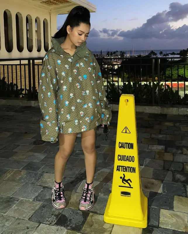 Bella Poarch outfit in Gucci, No Name, and Doraemon, 2021