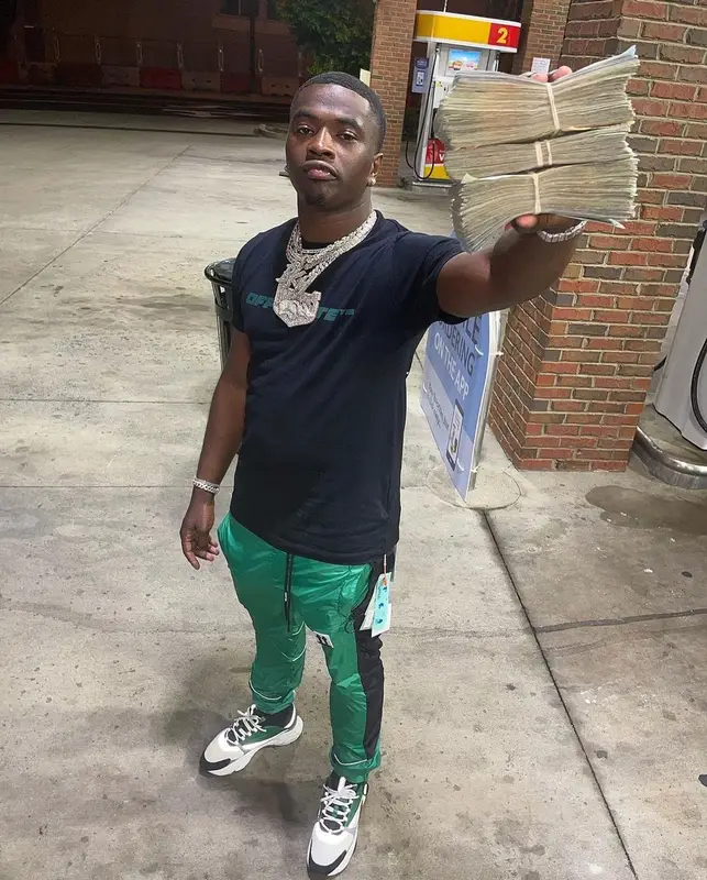 Bankroll Freddie outfit in Off-White and Dior, 2021