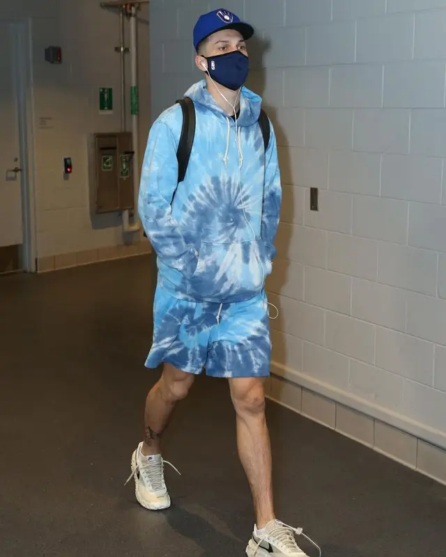 Tyler Herro outfit in New Era, NBA, and Stance, 2021