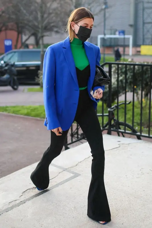 Hailey Bieber outfit in Bottega Veneta, Shay Jewelry, and Amina Muaddi, 2021