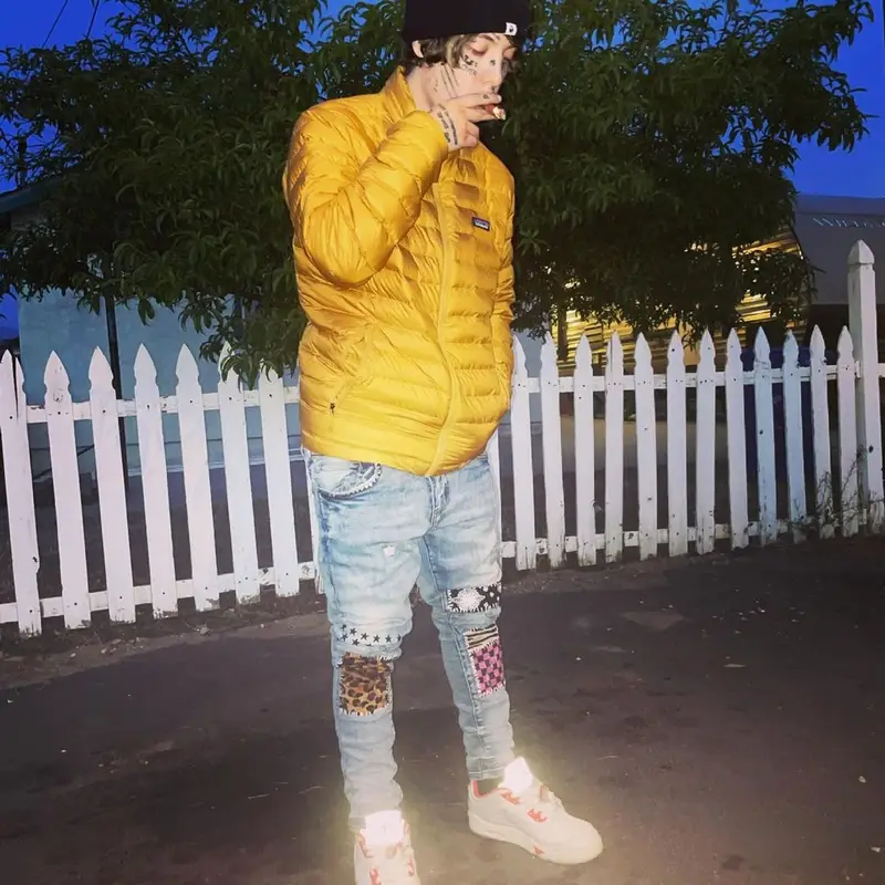 Lil Xan outfit in Patagonia, Amiri, and Jordan, 2021