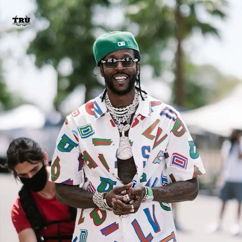 2 Chainz outfit in Louis Vuitton, New Era, and NBA, 2021