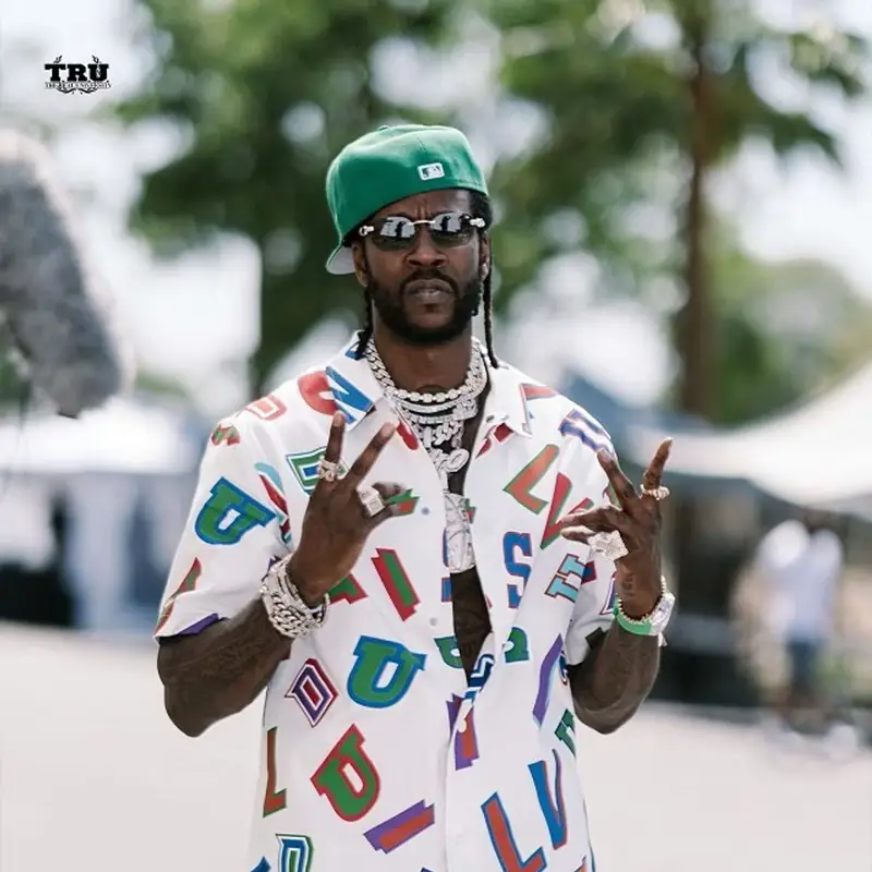 2 Chainz outfit in Louis Vuitton, New Era, and NBA, 2021
