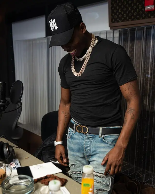 Bobby Shmurda outfit in Dior and Amiri, 2021