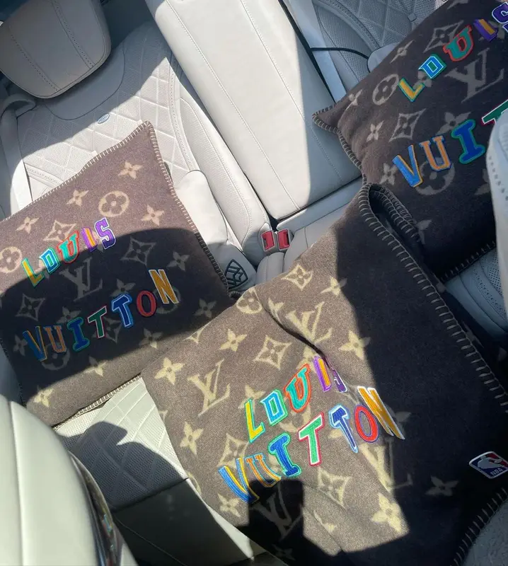 Gunna outfit in Louis Vuitton, NBA, and Celine, 2021
