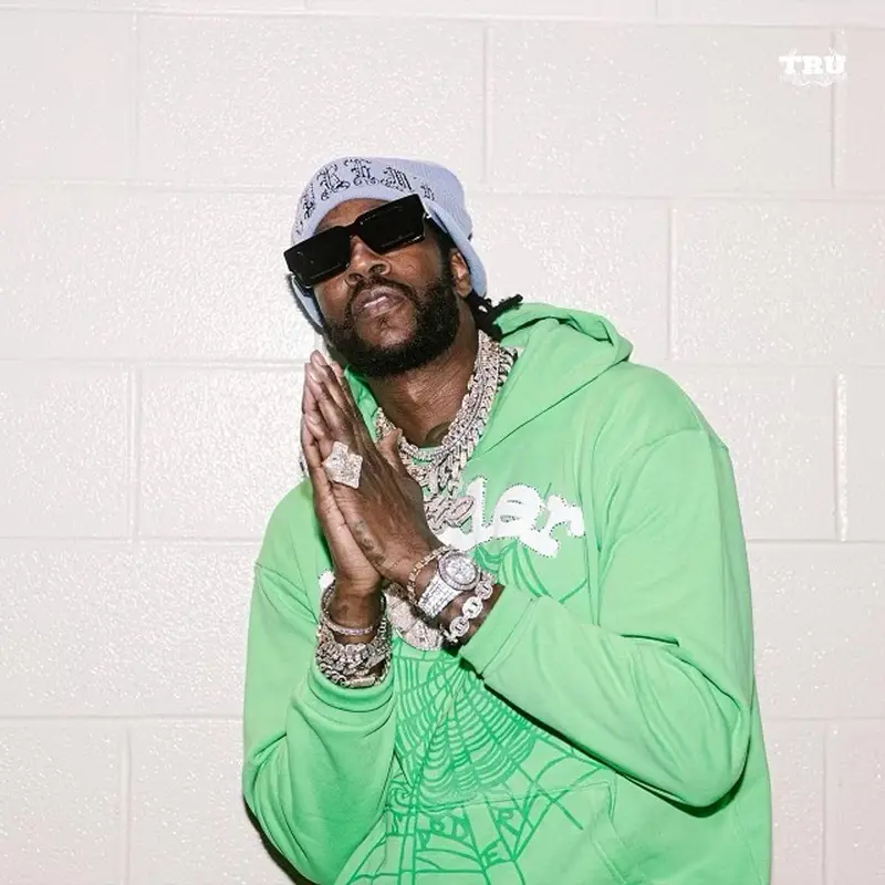 2 Chainz outfit in Young Thug Merch, Louis Vuitton, and Supreme, 2021