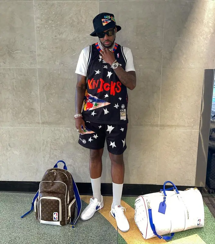 Fabolous outfit in ASAP Ferg Merch, New York Knicks, and Mitchell & Ness, 2021