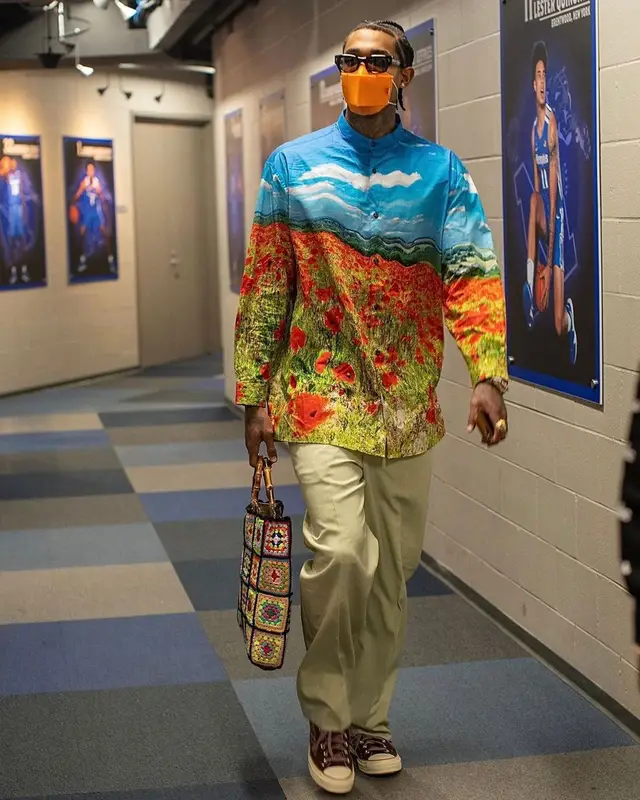 Jordan Clarkson outfit in La Milanesa and Henry Mask, 2021