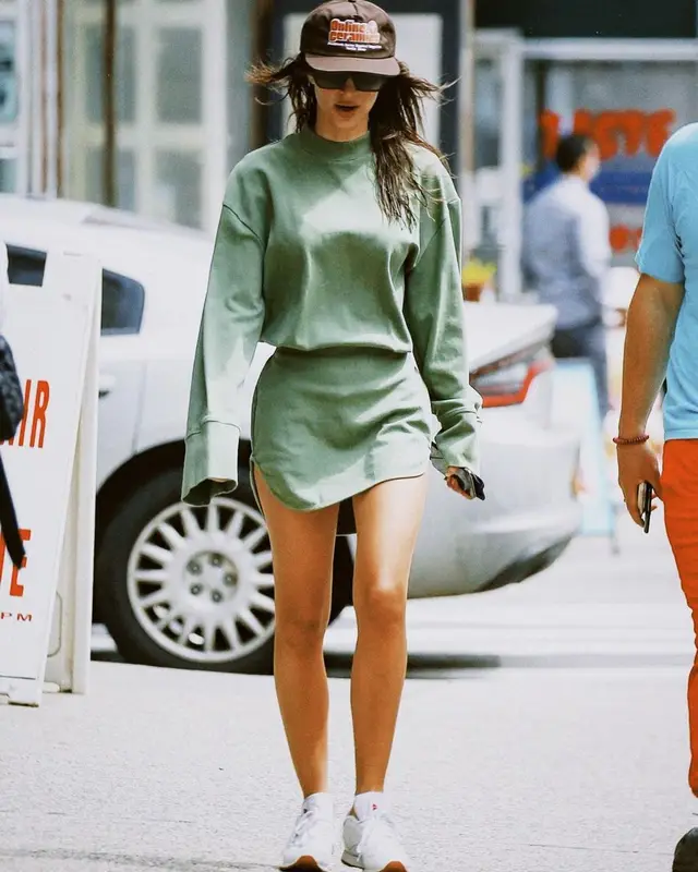Emily Ratajkowski outfit in Reebok, Online Ceramics, and The Attico, 2021