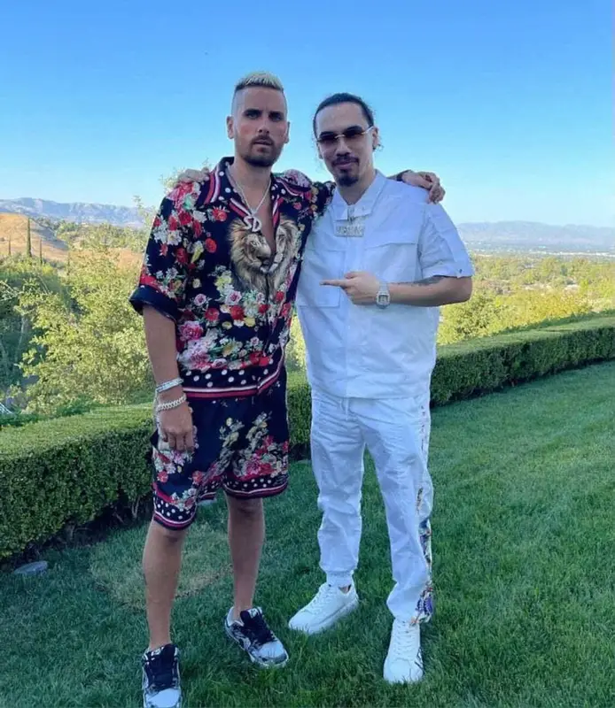Scott Disick outfit in Dolce & Gabbana and Kito, 2021