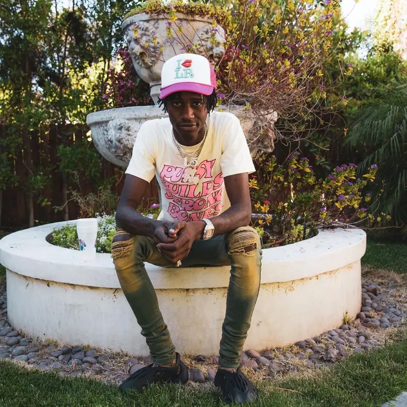Yung Mal outfit in Ricchezza Forever, Yeezy, and Gucci, 2021