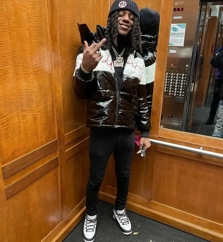 OMB Peezy outfit in Jordan and Ricco Gioventu, 2021