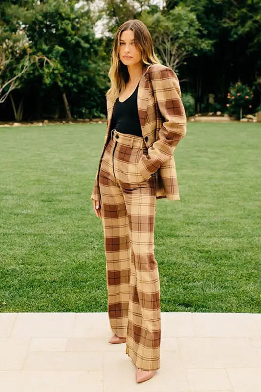 Hailey Bieber outfit in Kwaidan Editions, Jennifer Fisher, and Casadei, 2021