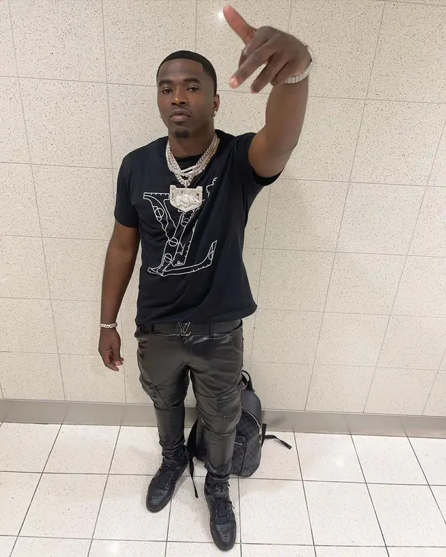 Bankroll Freddie outfit in Louis Vuitton, Guapi, and NBA, 2021