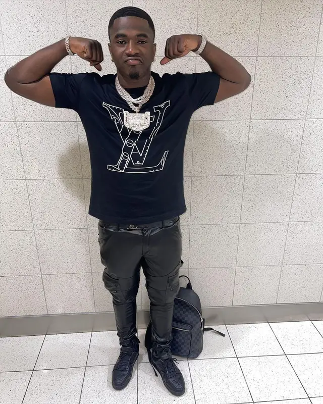Bankroll Freddie outfit in Louis Vuitton, Guapi, and NBA, 2021