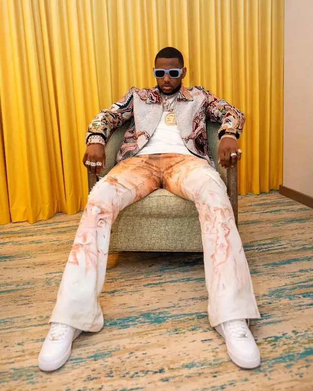 Fabolous outfit in Who Decides War, Louis Vuitton, and NBA, 2021
