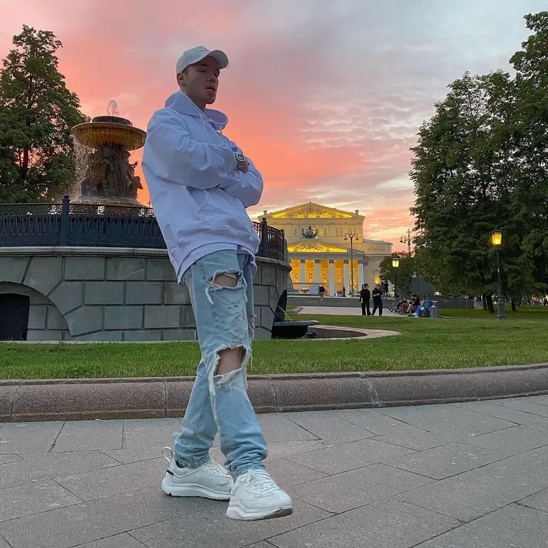 Куок outfit in ZNY, Zara, and Casio , 2021