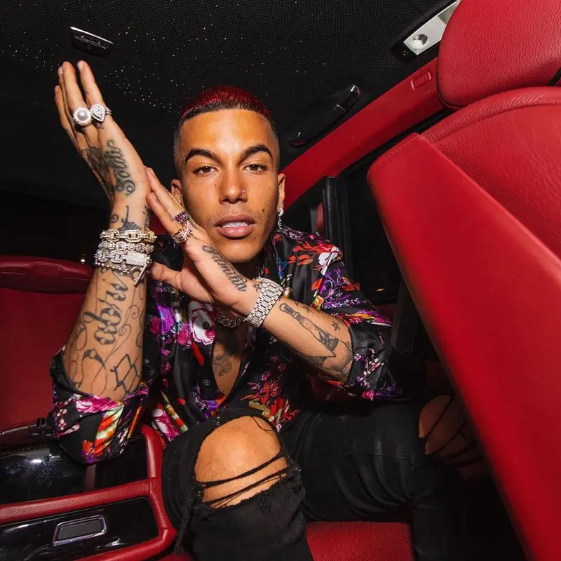 Sfera Ebbasta outfit in Dior and Amiri, 2021