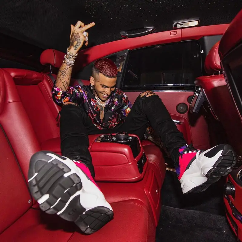 Sfera Ebbasta outfit in Dior and Amiri, 2021