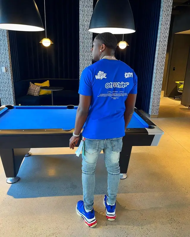Bankroll Freddie outfit in Off-White, Valabasas, and Gucci, 2021