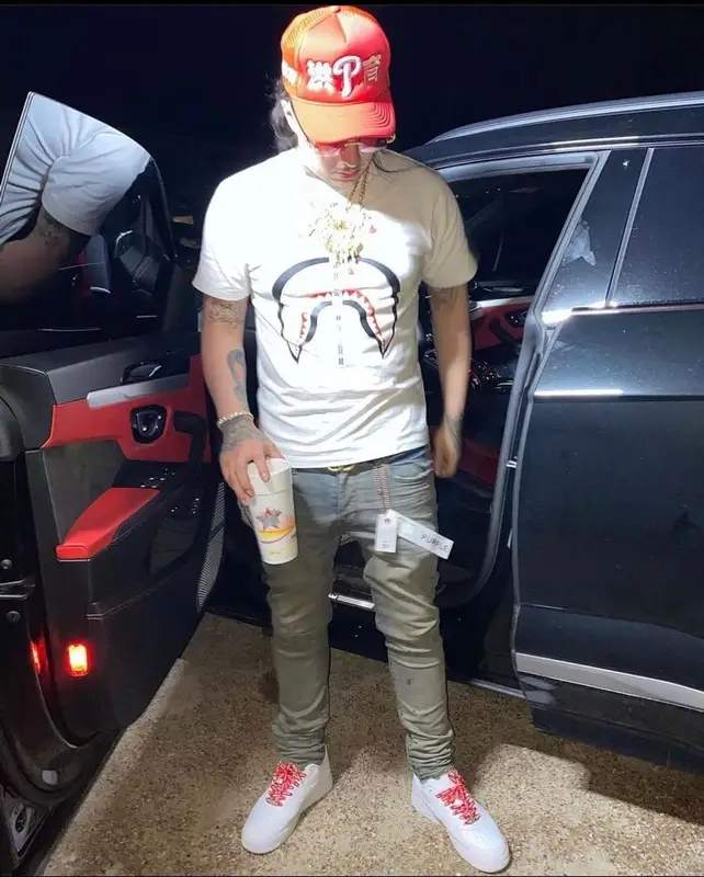 Peso Peso outfit in Flood Sport, 2021