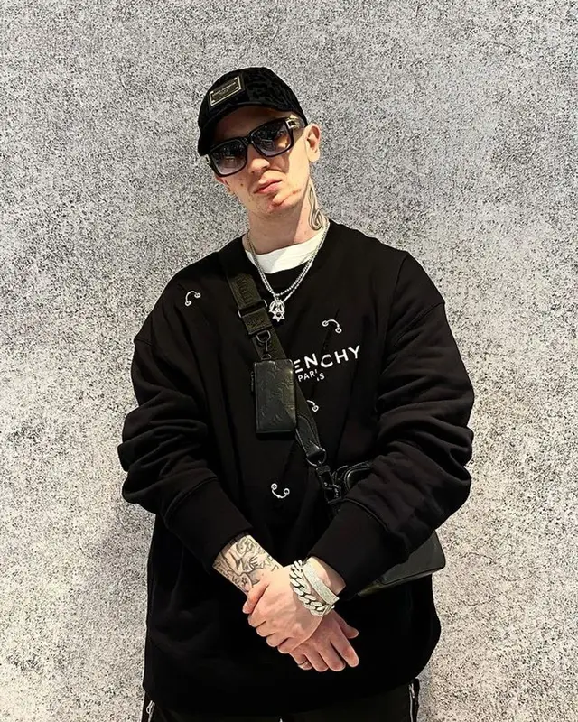 Yung Trappa outfit in Givenchy, Dita, and Dolce & Gabbana, 2021