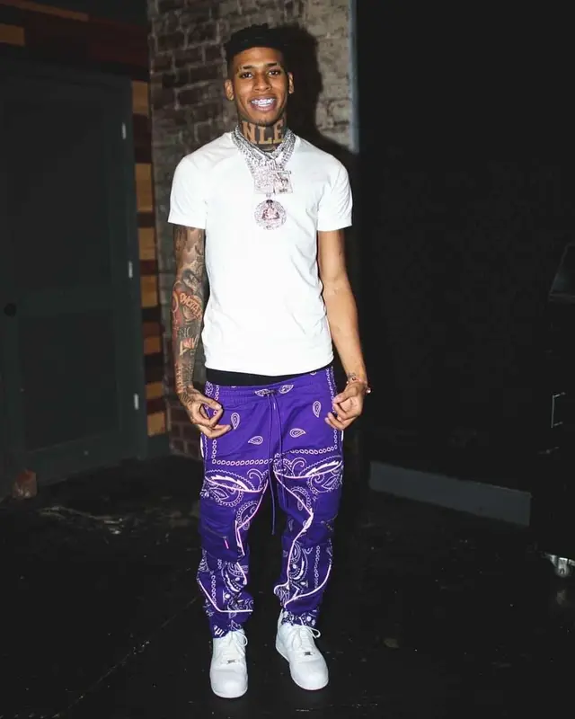 NLE Choppa outfit in Hanes, Guapi, and Nike, 2021