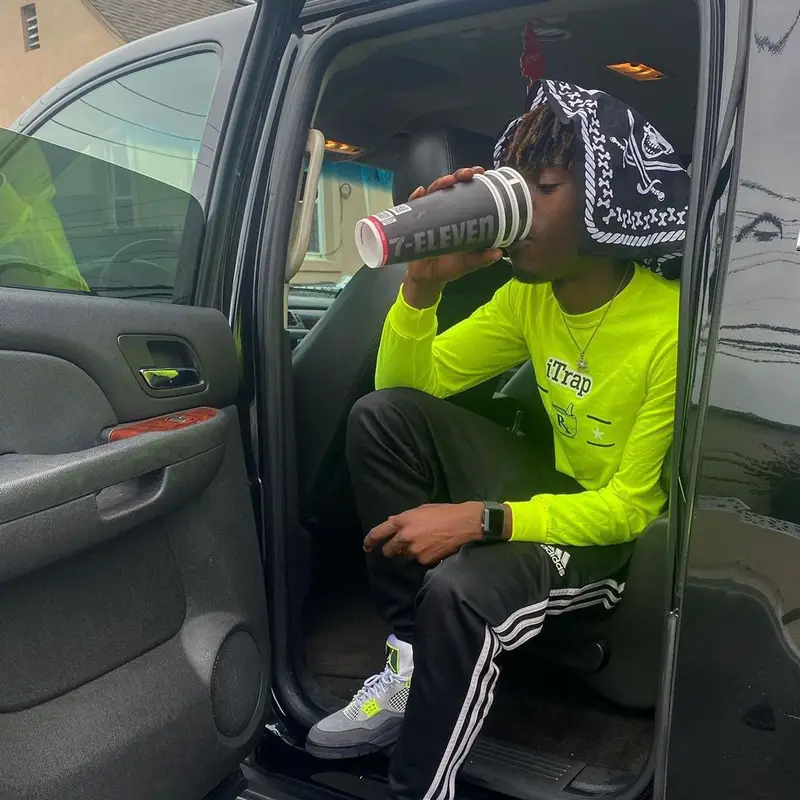 Pasto Flocco outfit in Adidas and Jordan, 2020
