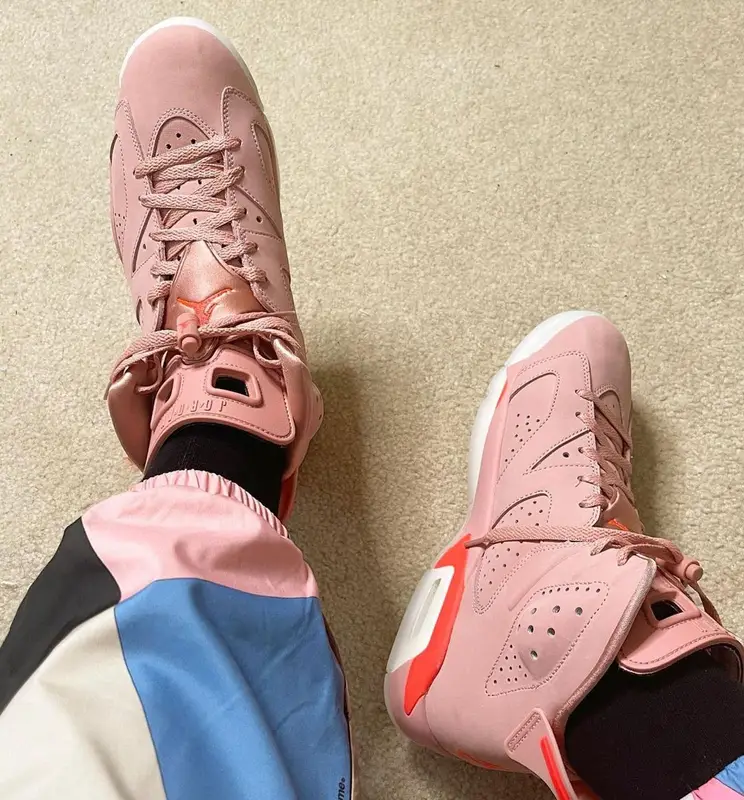 Fabolous outfit in Jordan, Supreme, and Emilio Pucci, 2021