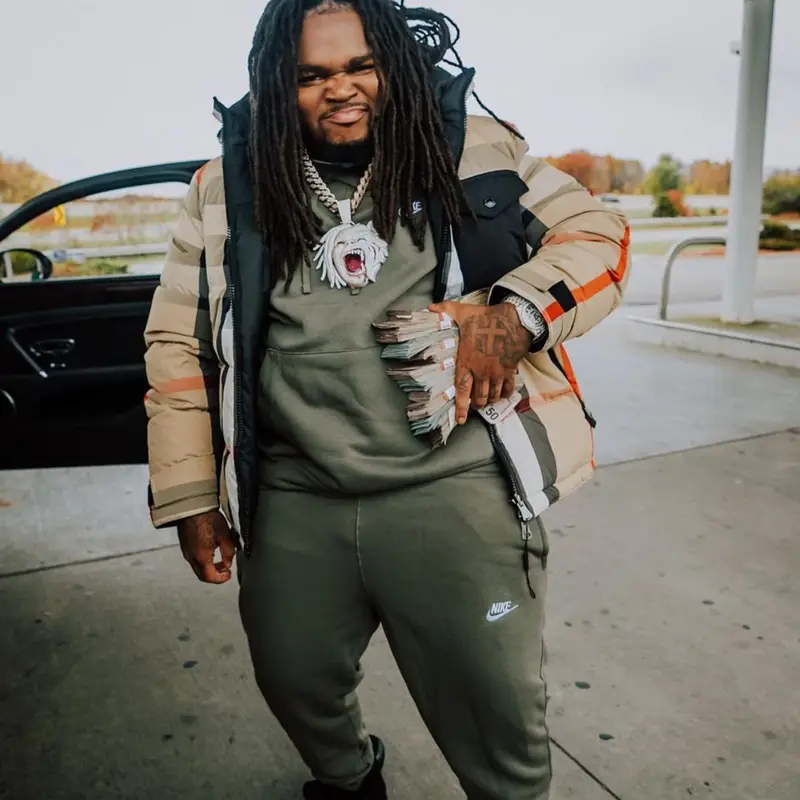 Tee Grizzley outfit in Burberry, Nike, and Timberland, 2021