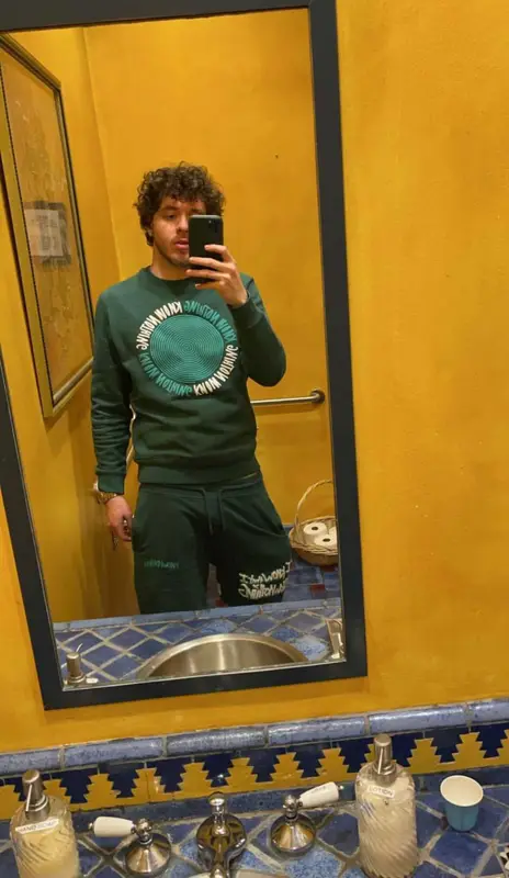 Jack Harlow outfit in Know Nothing, 2021