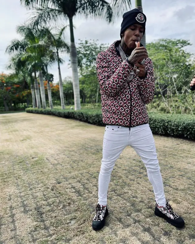 NLE Choppa outfit in Valabasas, Burberry, and Moncler, 2021