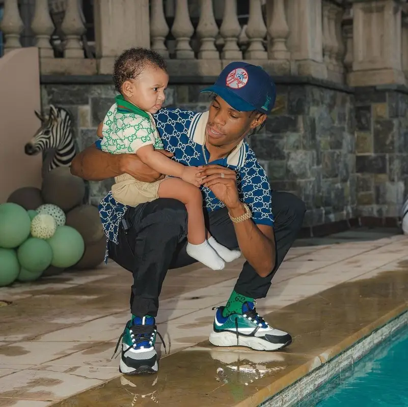 A Boogie Wit Da Hoodie outfit in Gucci, Prada, and Gas NYC, 2021