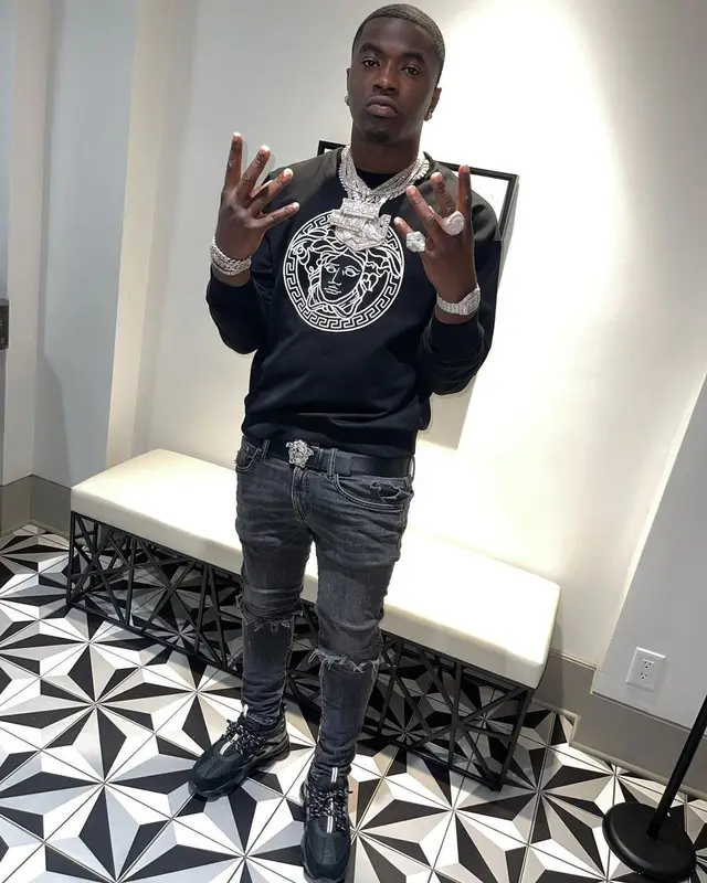 Bankroll Freddie outfit in Versace, 2021