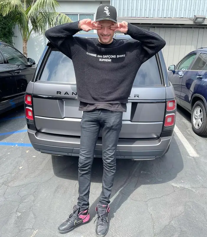 G-Eazy outfit in Supreme, New Era, and Chicago White Sox, 2021