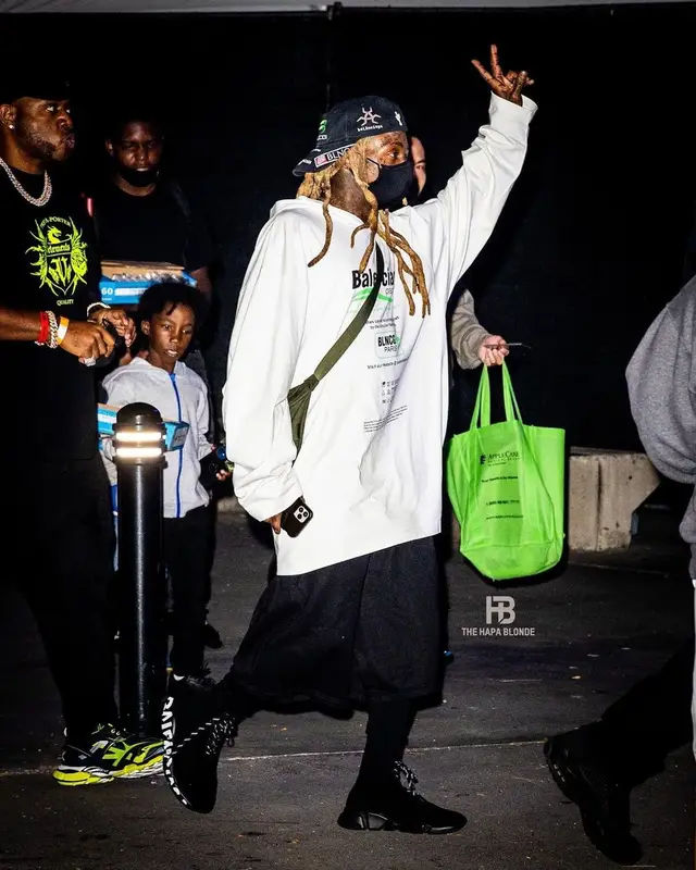 Lil Wayne outfit in Balenciaga, 2021