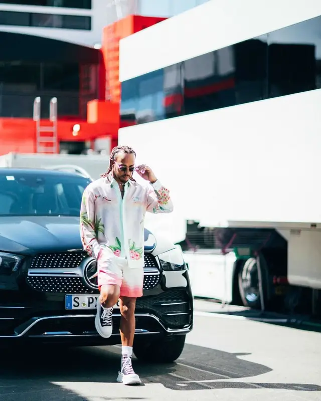 Lewis Hamilton outfit in Casablanca, Police, and Lewis Hamilton, 2021