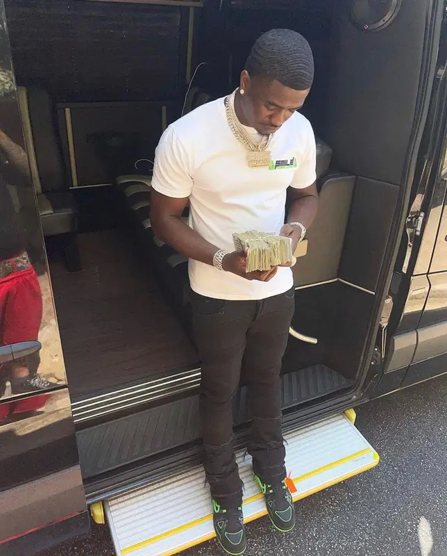Bankroll Freddie outfit in Vlone, Valabasas, and Juice Wrld Merch, 2021