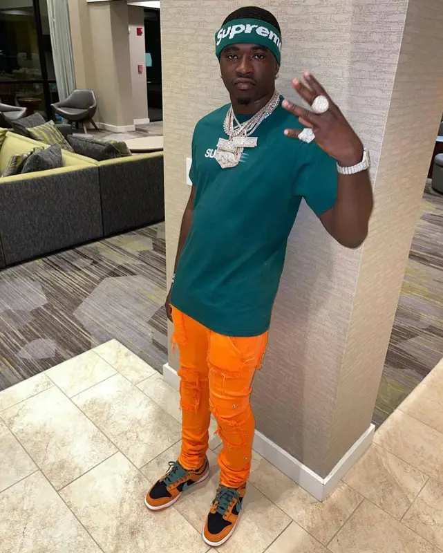 Bankroll Freddie outfit in Supreme, Valabasas, and New Era, 2021