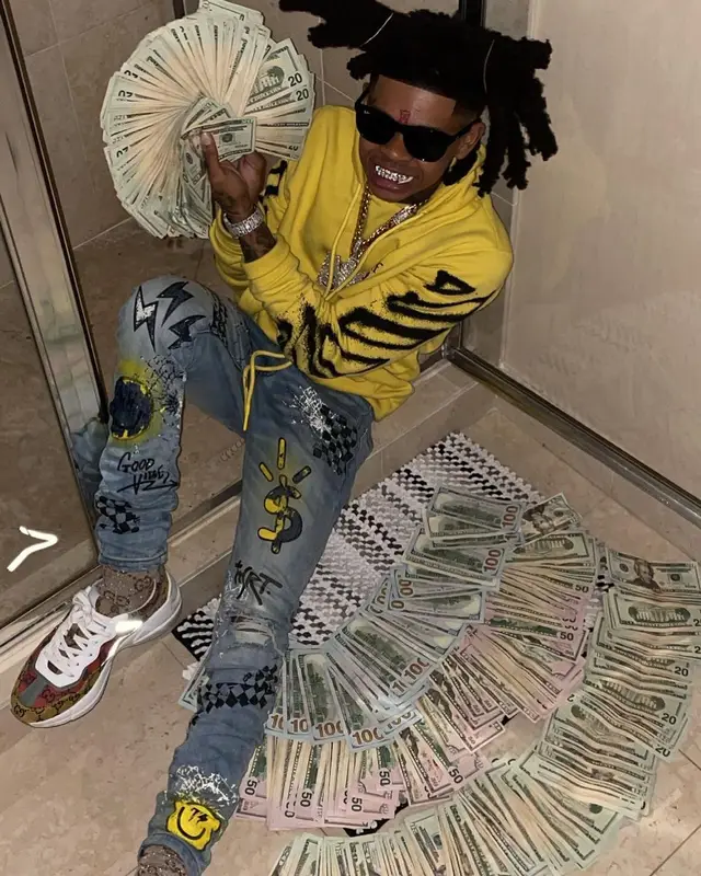 SpotemGottem outfit in Off-White, Thrt Denim, and Gucci, 2020