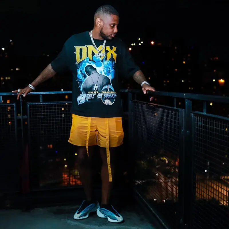 Fabolous outfit in Oldish Retro, Adidas, and Yeezy, 2021