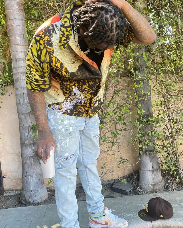 Ballout outfit in Givenchy, Nike, and New Era, 2021