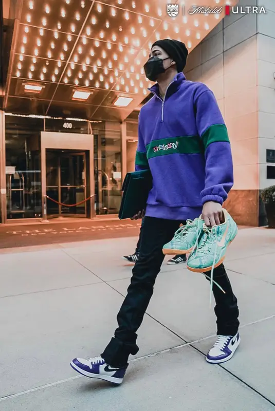Tyrese Haliburton outfit in Staycoolnyc and Nike, 2021