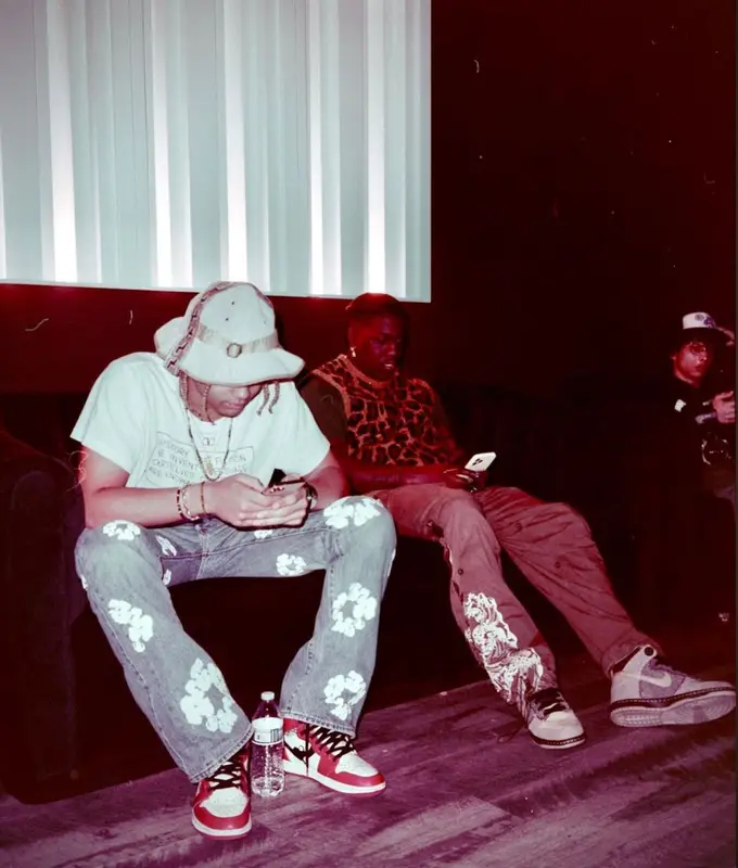 24kGoldn outfit in Levi’s, Fugazi, and Denim Tears, 2021