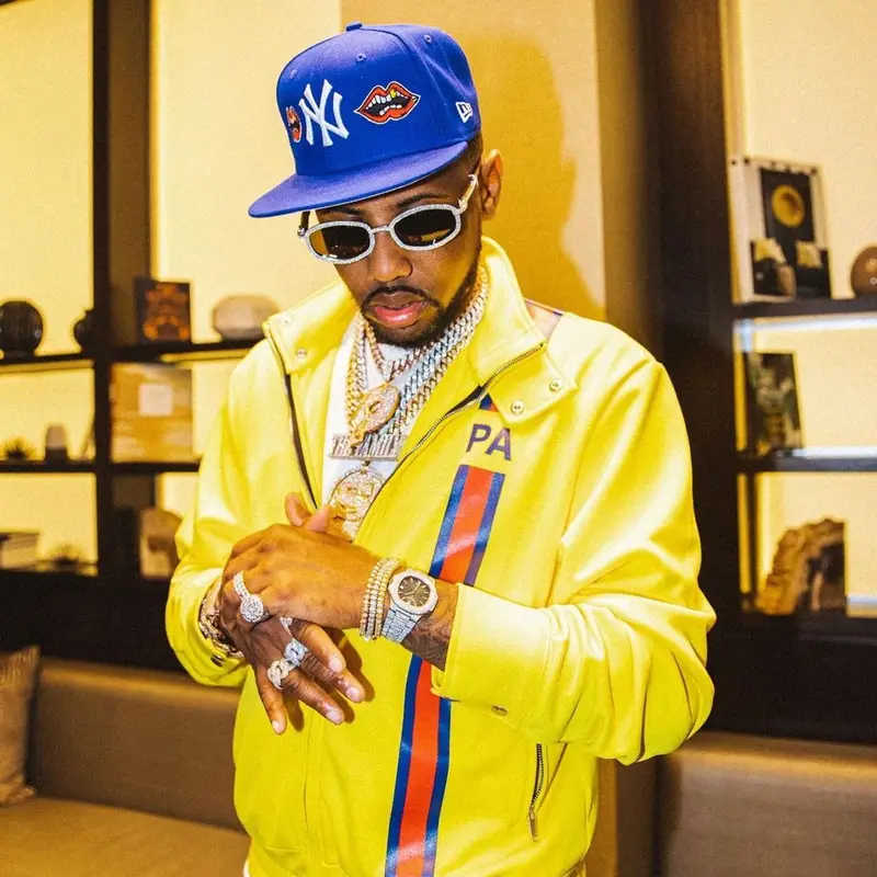 Fabolous outfit in Palm Angels, Nike, and New Era, 2021