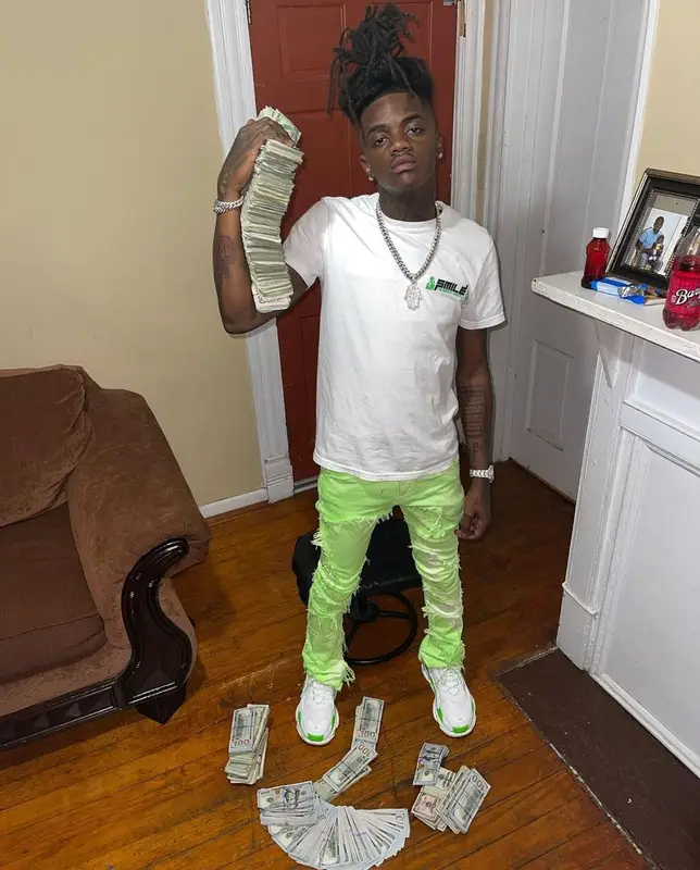 JayDaYoungan outfit in Vlone, Valabasas, and Juice Wrld Merch, 2021
