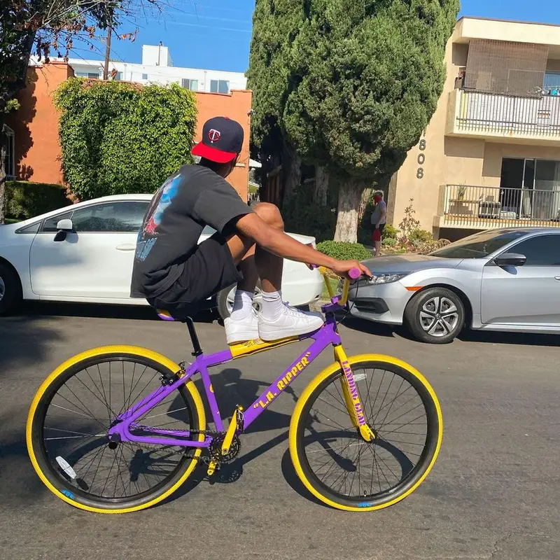 Taco outfit in New Era and Nike, 2020
