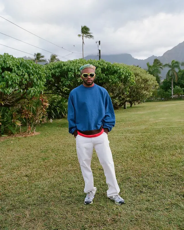 Kevin Abstract outfit in Holiday and Bottega Veneta, 2021