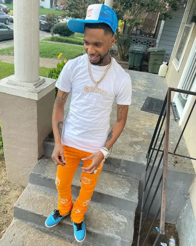 Key Glock outfit in Ralph Lauren, Jordan, and Don't Let Mom Find Out, 2021