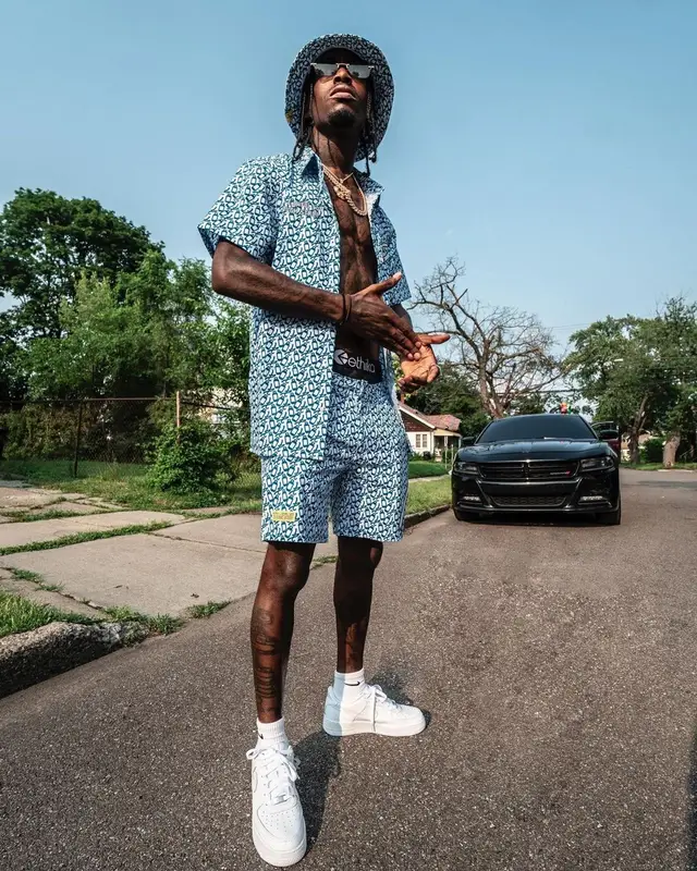 Snap Dogg outfit in Cough Syrup, Asaali, and Nike, 2021